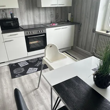 Knobloch Louis Apartman *